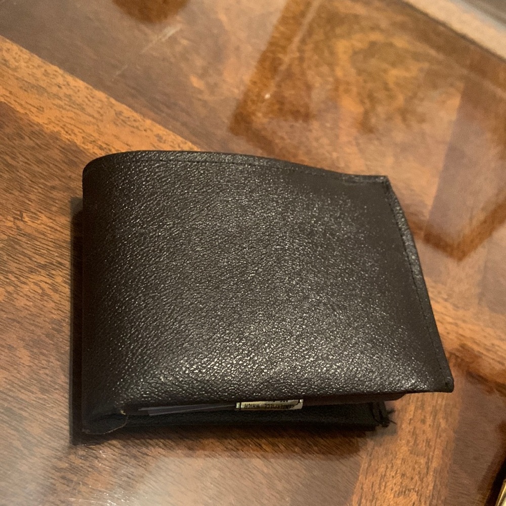 Vintage Fine Quality BillFold Wallet Split Cowhide Collectible Antique